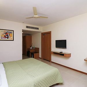 Triple Room Bath